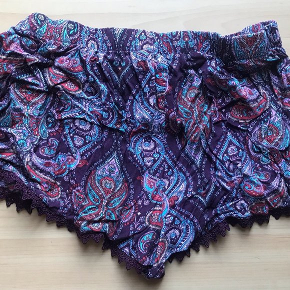 Billabong - Love To Lounge Elastic Waist Shorts - Purple & Paisley - Women 8-10 - Picture 3 of 7